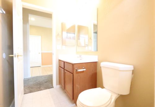 2815 74 Dr, Phoenix AZ 85033-2556 exterior