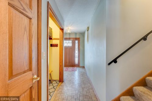 550 20 Ave, South Saint Paul MN 55075-2114 exterior