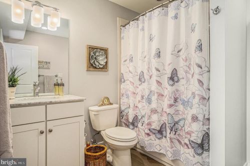 4329 Boone St, Philadelphia PA  19128-4904 exterior