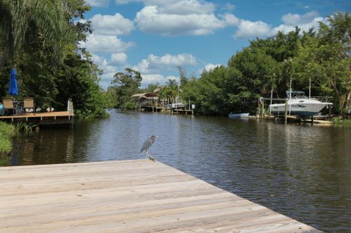 727 Calmoso Dr, Fort Pierce FL 34983-2208 exterior