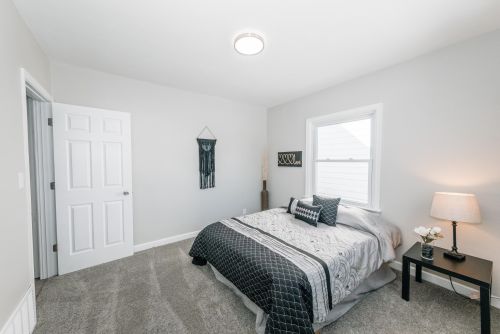 5742 40, Milwaukee WI 53221-3910 exterior