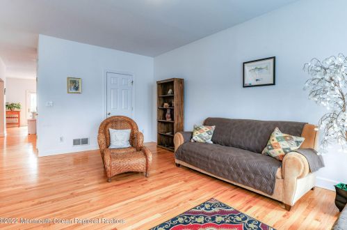 92 Washington St, Locust NJ 07760-1432 exterior