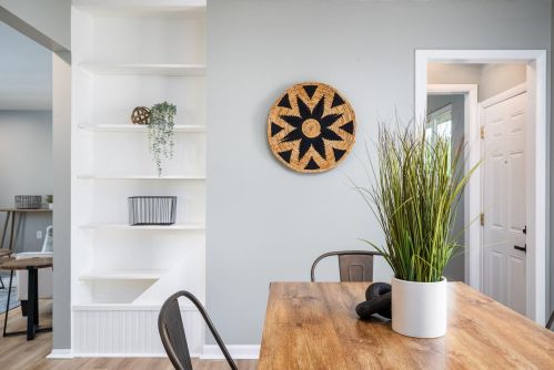 1545 Iowa St, Wyoming MI 49509-3873 exterior