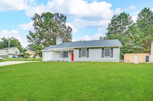 6083 Leverett Dr, Lithonia GA  30038-4248 exterior