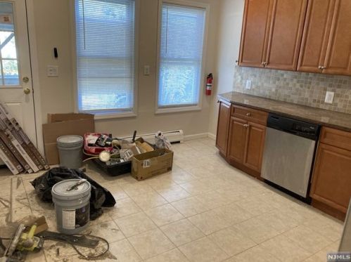 42 8th St, Paterson NJ  07506-3832 exterior