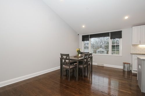 510 Adams St, Elmhurst IL  60126-4663 exterior