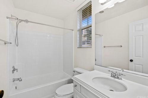 120 Liberty St, Tustin CA  92782-6515 exterior