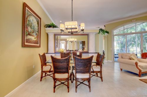 6947 Southport Dr, Boynton Beach FL 33472-6901 exterior