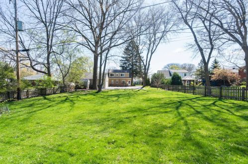 2441 111, Milwaukee WI 53226-4111 exterior