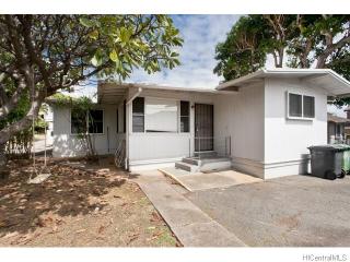 2002 Wilder Ave, Honolulu, HI 96822-3395