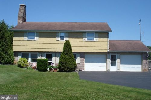 88 Peanut Dr, Hanover, PA 17331-8938