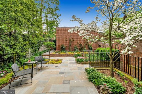 2735 Cathedral Ave, Washington DC  20008-4119 exterior