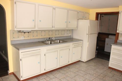 2342 Laketon Ave, Meskegon MI 49441-2665 exterior