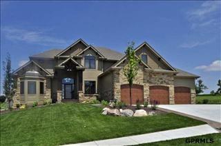 19204 Sahler St, Omaha, NE 68022-2280