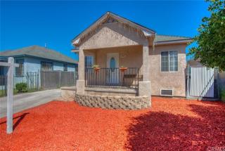 855 76th Pl, Los Angeles CA  90001-2810 exterior