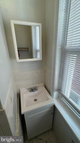 2513 Bouvier St, Philadelphia PA 19132-3816 exterior