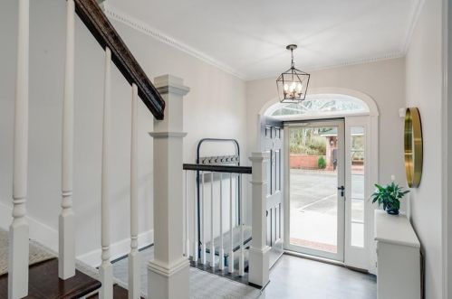 104 Ansley Villa Dr, Atlanta GA  30324-4809 exterior