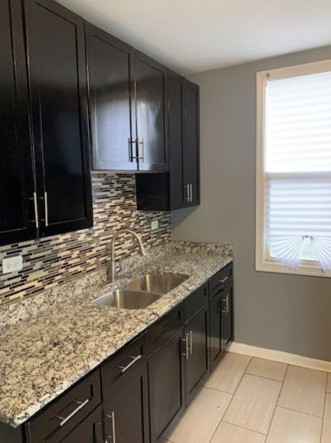 6831 Calumet Ave, Chicago, IL 60637-4004