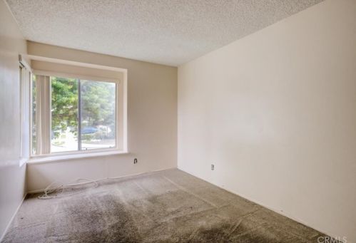 5221 Perkins Rd, Oxnard CA 93033-8358 exterior