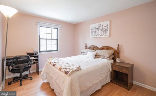 47 Orch Ct, Limerick PA 19468-2911 exterior