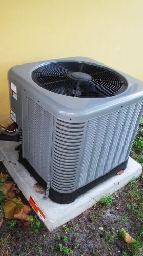 215 11 Ave, Boynton Beach FL 33435-3046 exterior