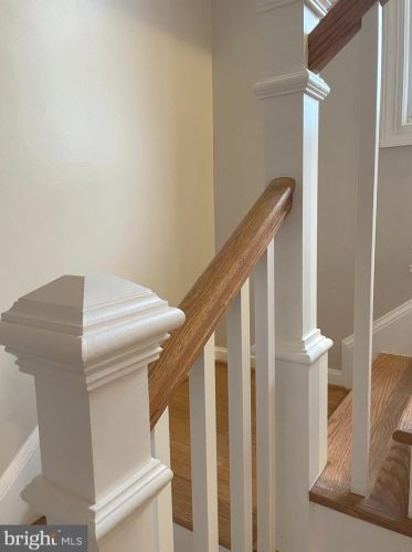 1418 Martha Custis Dr, Alexandria VA 22302-2028 exterior