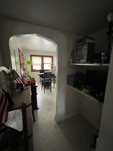 2411 Kinnickinnic Ave, Milwaukee WI 53207-1629 exterior