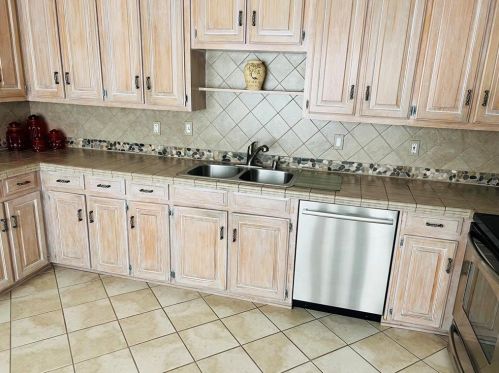 6818 Anglebluff Cir, Dallas TX 75248-4141 exterior