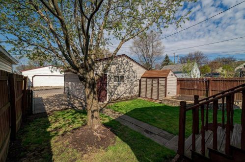 943 Earl St, Saint Paul MN  55106-3944 exterior