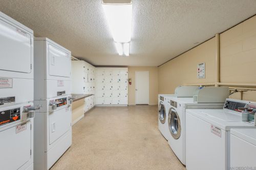 4823 68 St, San Diego CA 92114-2920 exterior