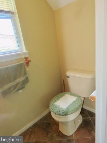 413 Cedar Grv Rd, Edgewater MD 21037-2916 exterior