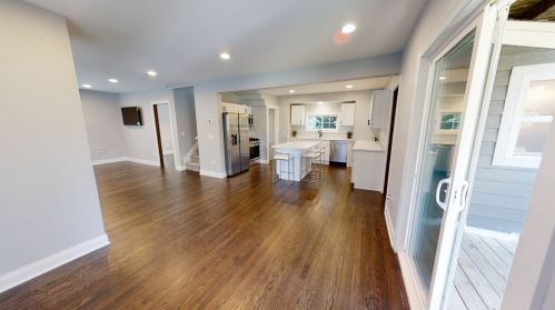 596 Euclid Ave, Elmhurst IL  60126-4336 exterior