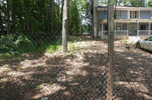 6676 Chupp Rd, Lithonia GA 30058-7652 exterior