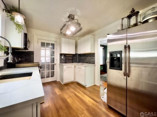 54 5th St, Perth Amboy NJ  08863-1642 exterior