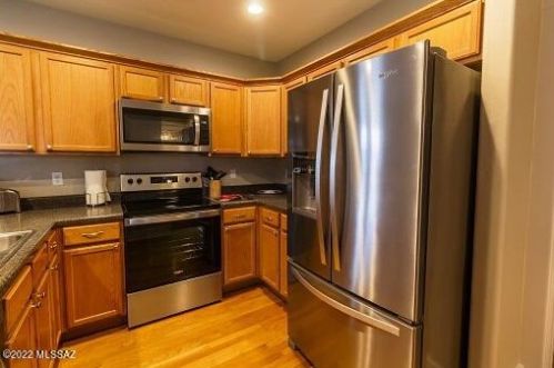 623 3 Ave, Tucson AZ 85705-5750 exterior