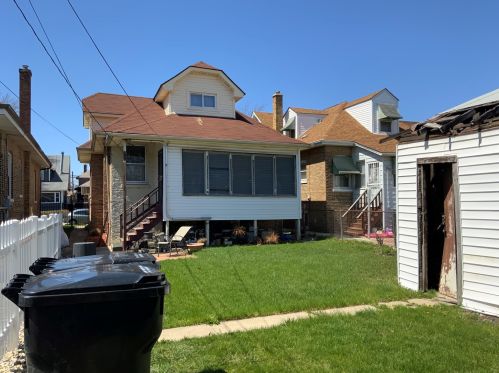 1305 Mayfield Ave, Chicago IL 60638-4405 exterior