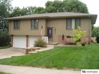 4970 Glenmorrie Cir, Omaha, NE 68157-2432