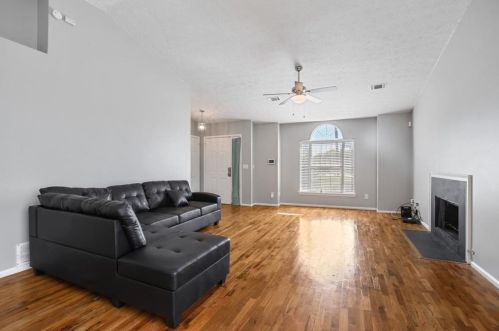 305 Emerald Grn Ct, Atlanta GA 30349-8423 exterior