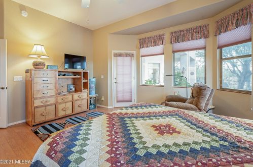 2621 Peter Seward Dr, Tucson AZ 85745-9611 exterior