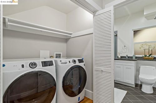 2924 Florence St, Berkeley CA 94705-2093 exterior