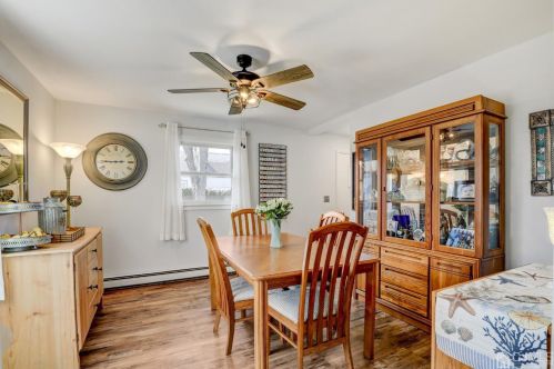 195 Austin Ave, Old Bridge NJ  08857-1164 exterior