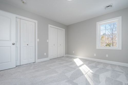 711 Salisbury St, Worcester MA 01609-1122 exterior