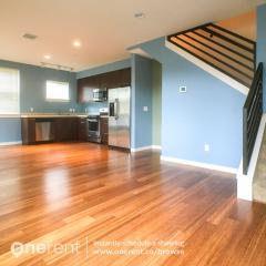 1216 Northgate Way, Seattle WA  98133-8916 exterior