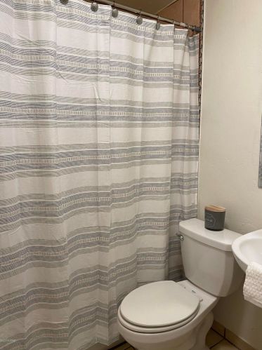 244 24 St, Tucson AZ 85713-1647 exterior