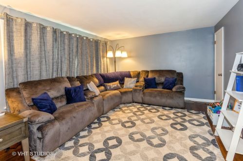 11219 Kedzie Ave, Chicago, IL 60655-2313