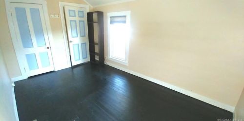 62 Eldridge St, Manchester CT 06040-5551 exterior