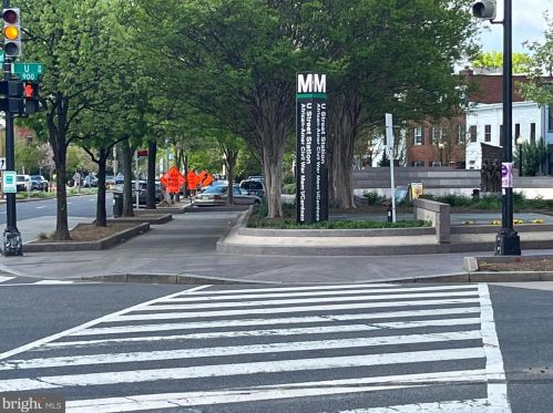 1013 V St, Washington DC  20001-4027 exterior