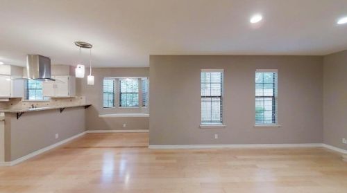 11600 Big Trail Cir, Austin TX  78759 exterior