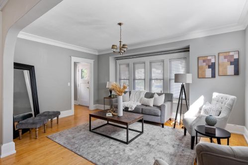 3023 Oakland Ave, Milwaukee, WI 53211-3234