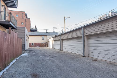 1502 Ohio St, Chicago IL 60642-6606 exterior